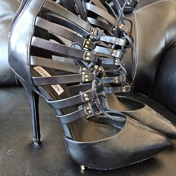 Strappy heels - Picture 2 of 2